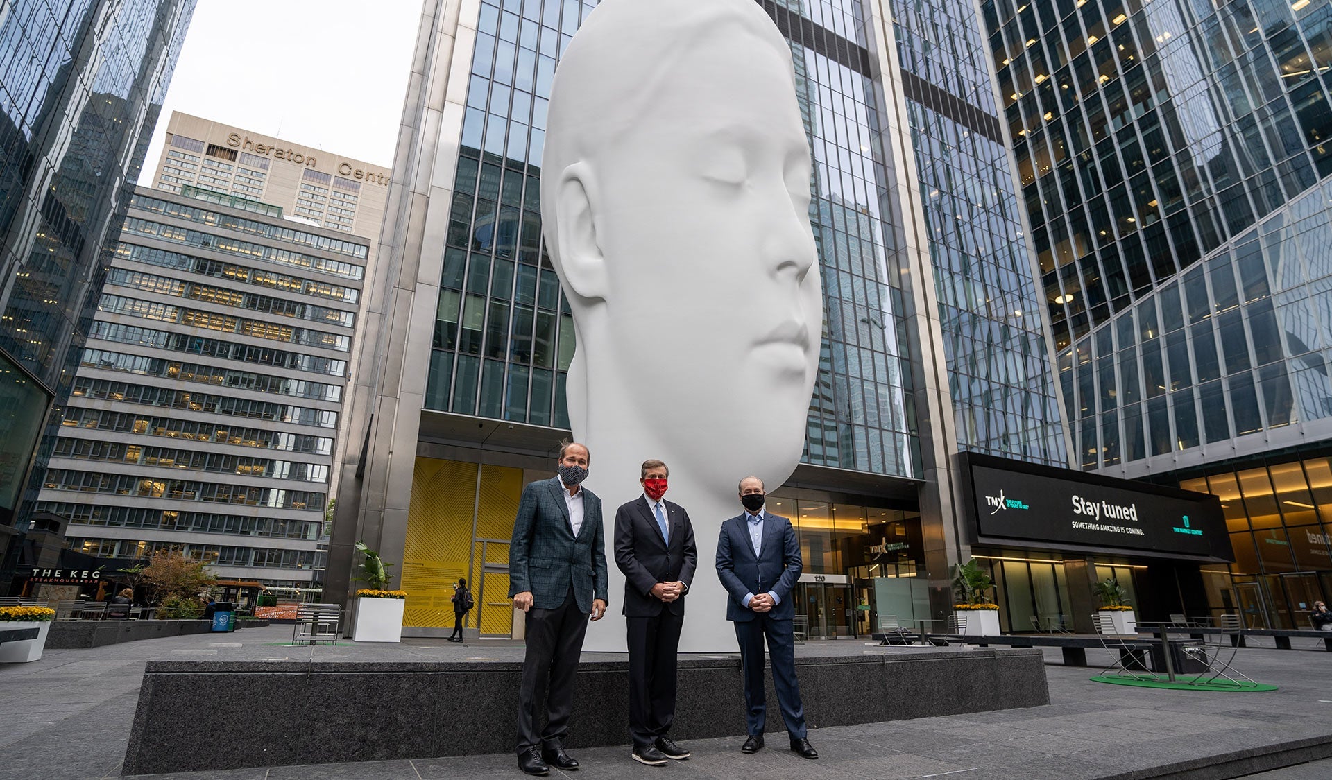 Oxford Properties unveils Dreaming, a landmark three-storey Jaume Plensa Sculpture in the heart of Toronto's Financial District