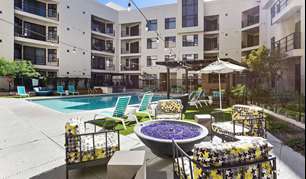 Oxford Properties Enters Phoenix Multifamily Market with Acquisition of Ten01 on the Lake
